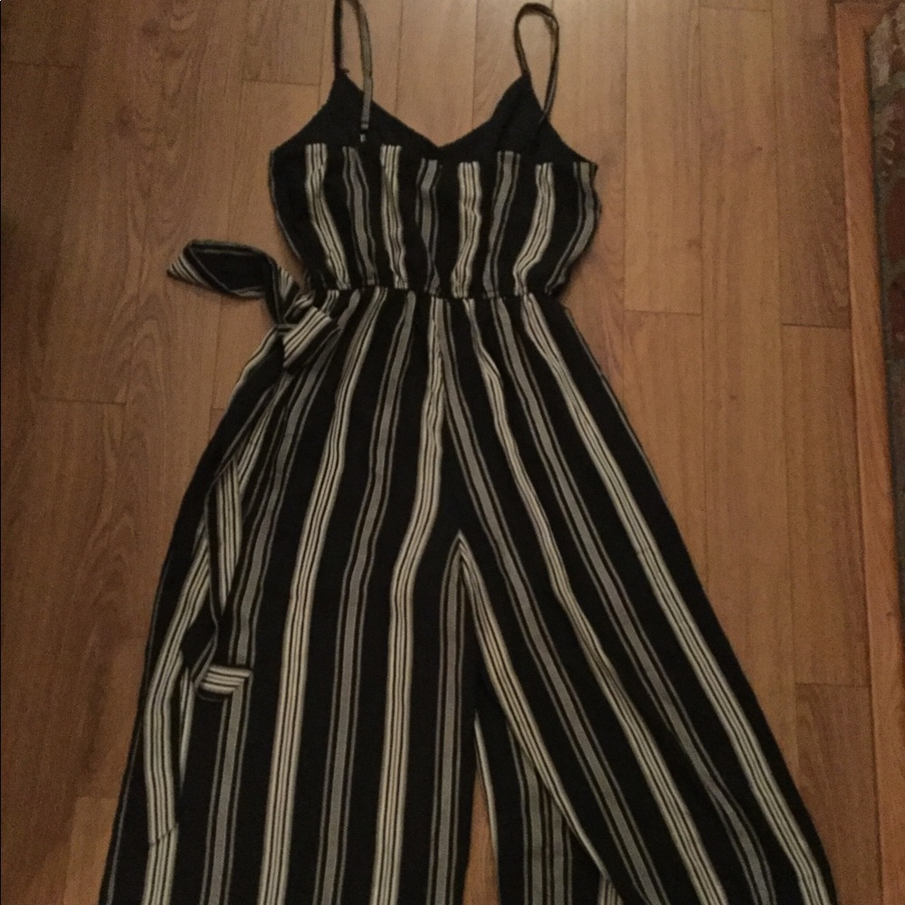 Jumpsuit - Picture 2 of 3